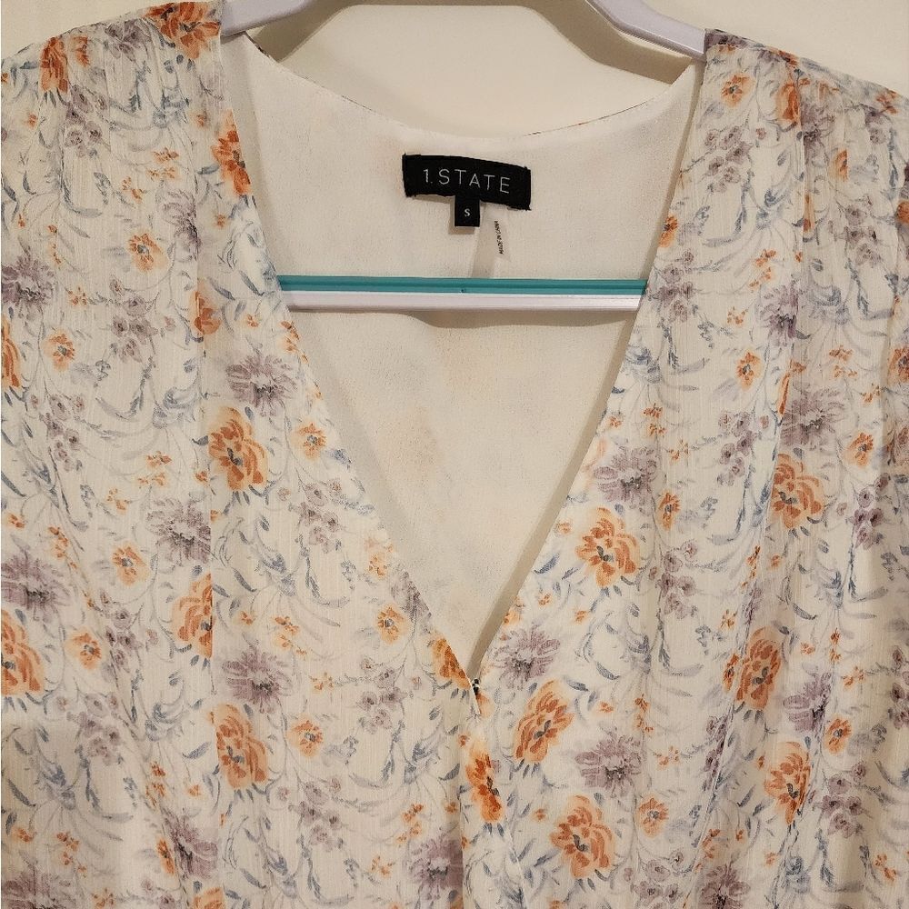1. State Blouse - Picture 2 of 5